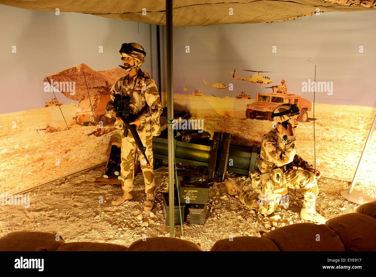 Diorama des bahrainischen Soldaten in der Wüste am Militärmuseum, Riffaa, Königreich von Bahrain Stockfoto