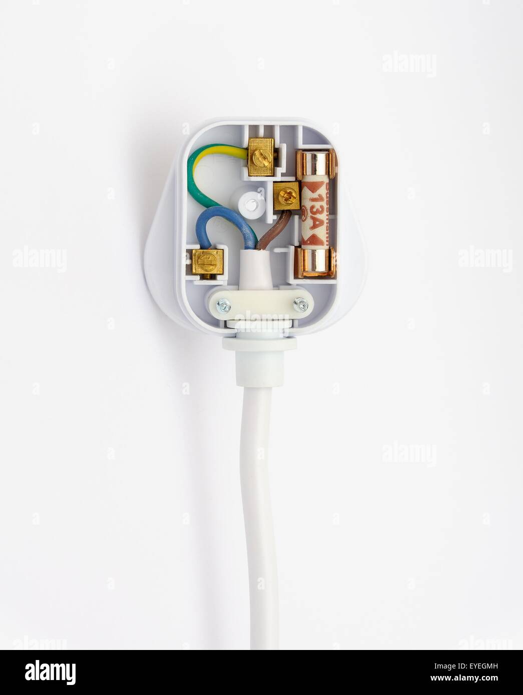 13 Amp fused inländischen Stecker zeigt die interne Verdrahtung Layout. Stockfoto