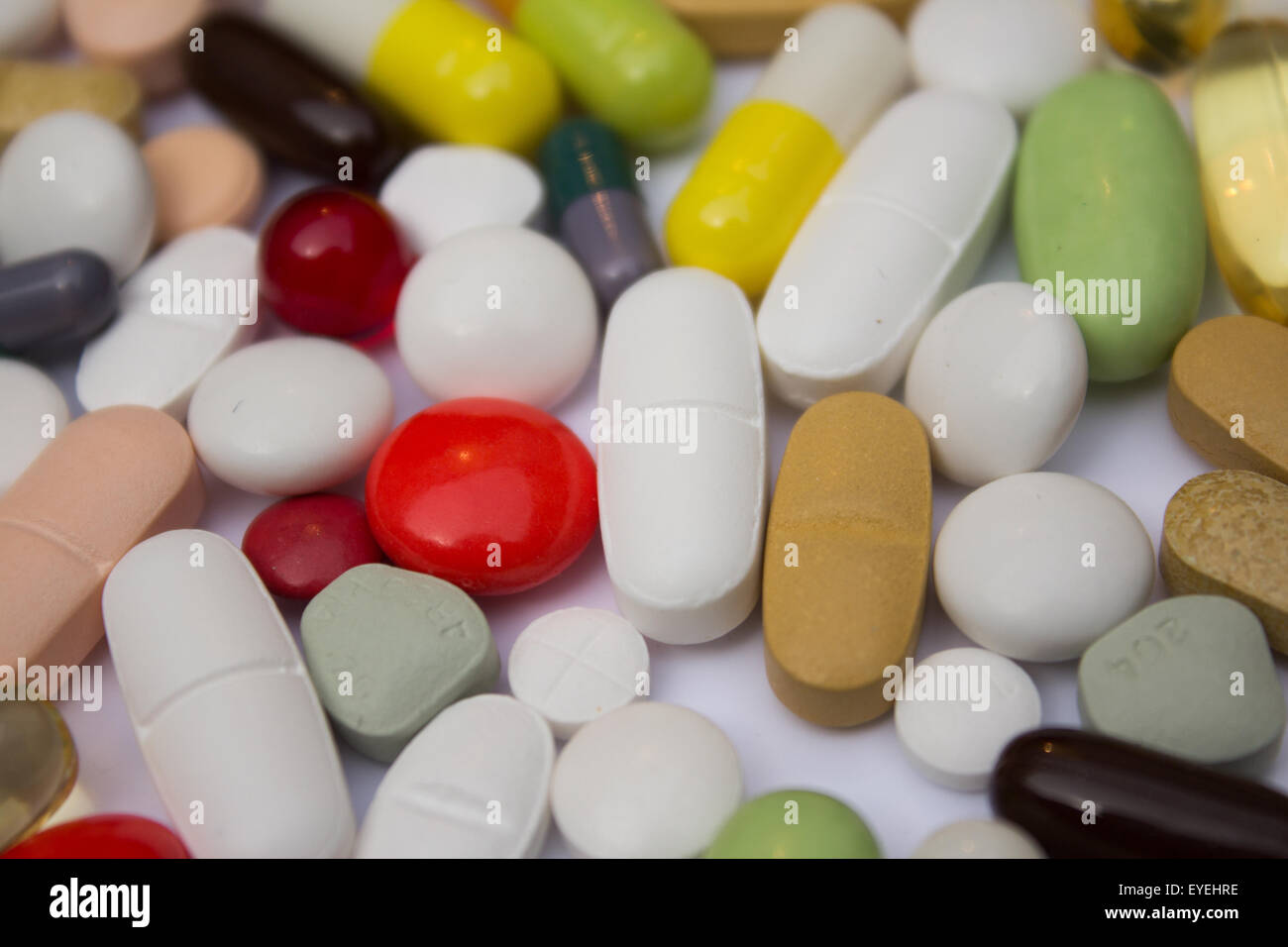 farbigen Pillen, Kapseln, Tabletten Makro Stockfoto