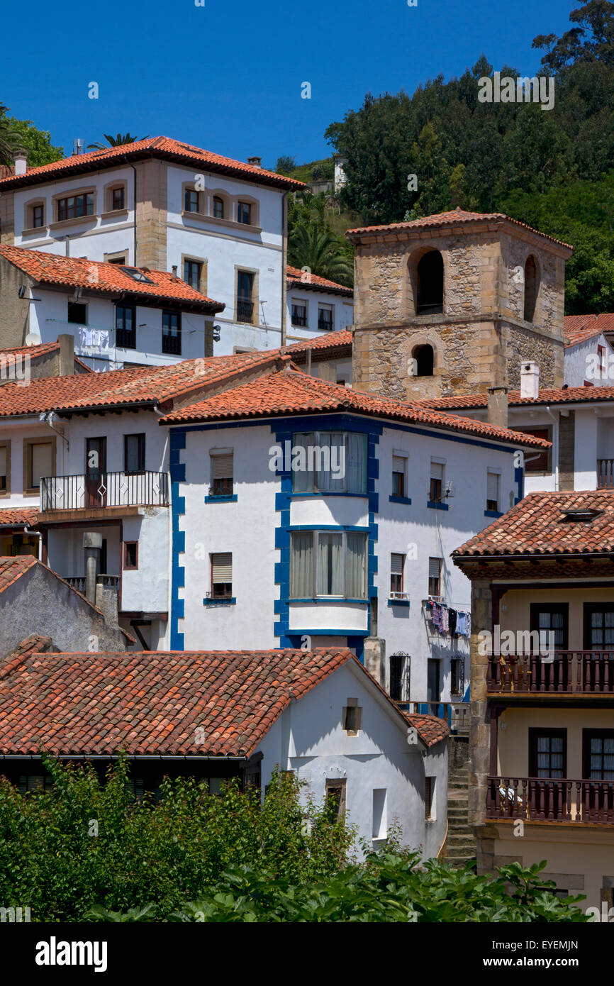 Stadt am Meer von Lastres, Asturien, Nordspanien Stockfoto