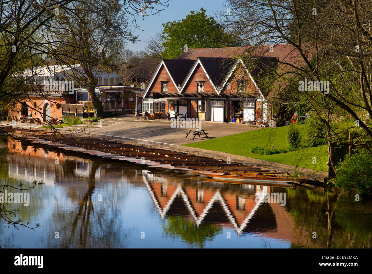 Cherwell Bootshaus und Punts, Oxford Stockfoto