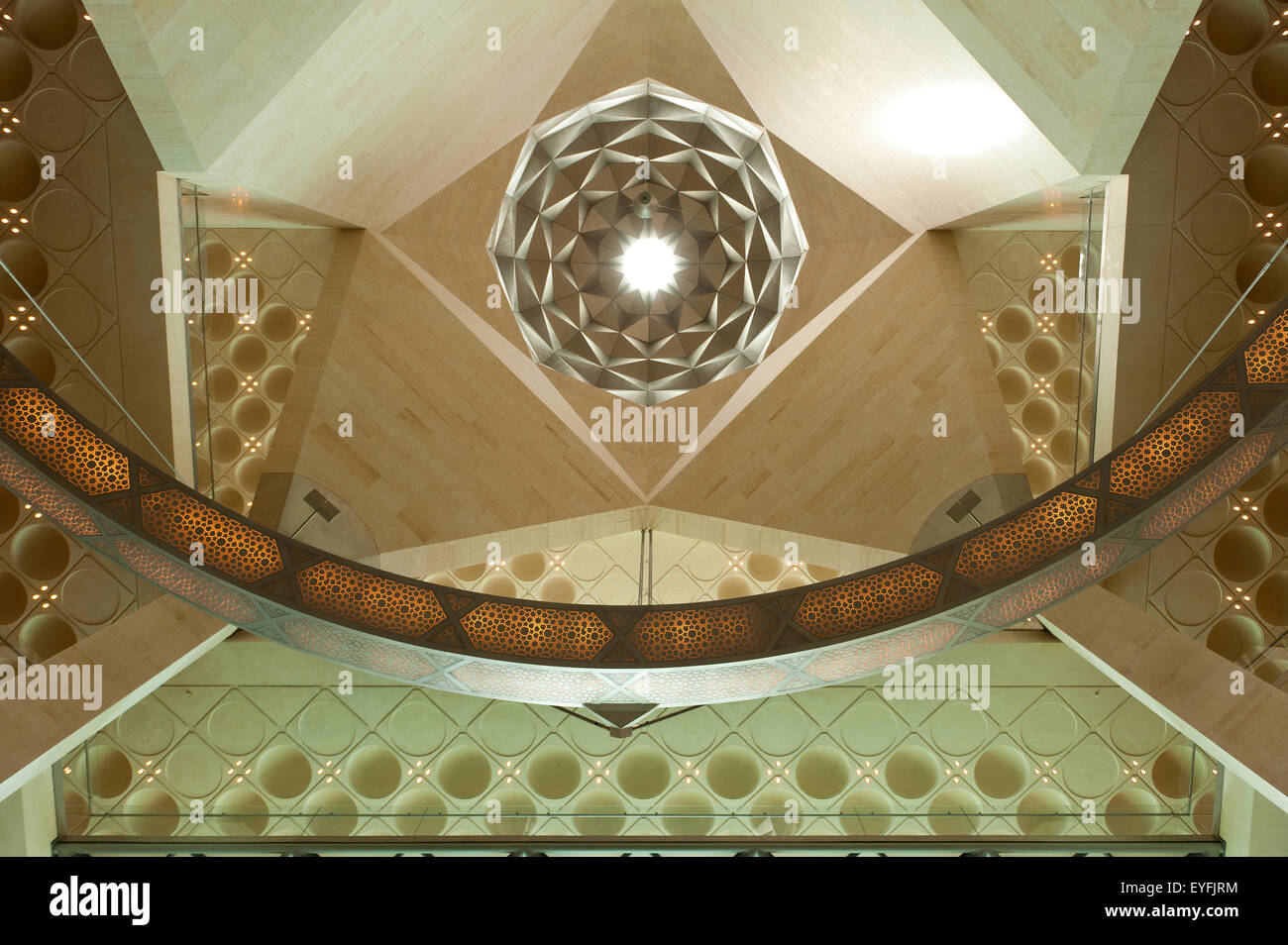 Detail von der Decke in das Museum für islamische Kunst; Doha, Katar Stockfoto