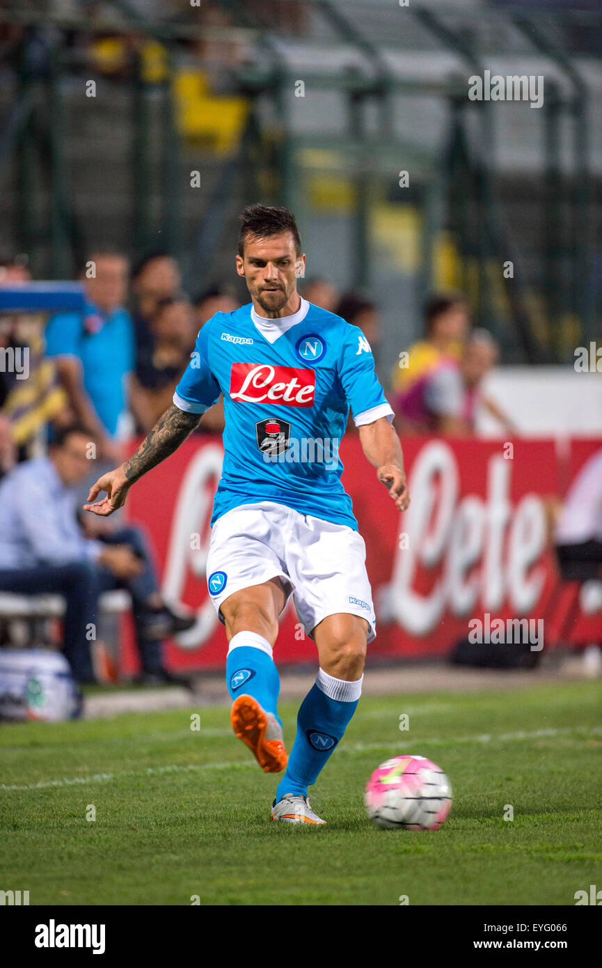 Trento, Italien. 24. Juli 2015. Christian Maggio (Napoli) Fußball: Vorsaison Freundschaftsspiel zwischen Napoli 5-2 Feralpi Salo Stadium Trento in Trento, Italien. © Maurizio Borsari/AFLO/Alamy Live-Nachrichten Stockfoto