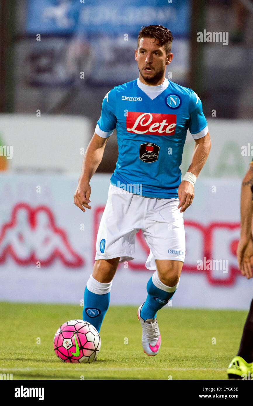 Trento, Italien. 24. Juli 2015. Dries Mertens (Napoli) Fußball: Vorsaison Freundschaftsspiel zwischen Napoli 5-2 Feralpi Salo Stadium Trento in Trento, Italien. © Maurizio Borsari/AFLO/Alamy Live-Nachrichten Stockfoto