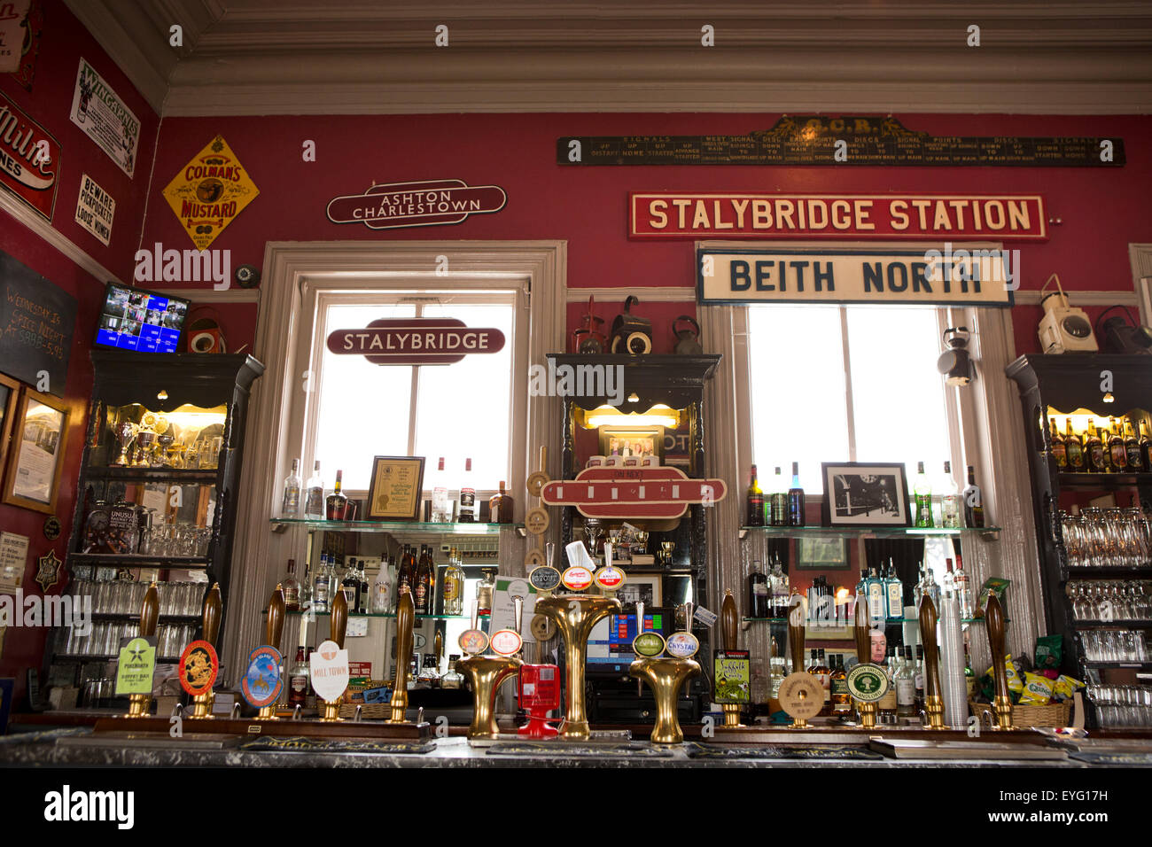 England, Cheshire, UK, Stalybridge, Railway Station Buffet Bar Interieur Stockfoto