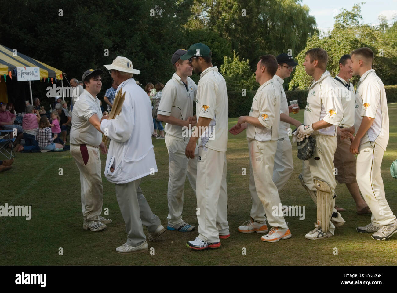 Dorf Cricket Sussex Uk HOMER SYKES Stockfoto
