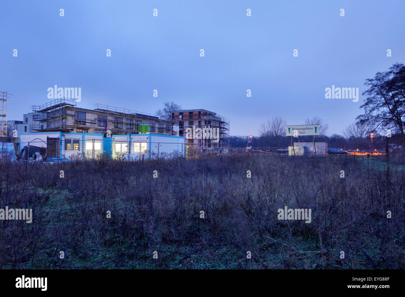 Berlin, Deutschland, Container und Konstruktion für neue Wohngebäude Stockfoto