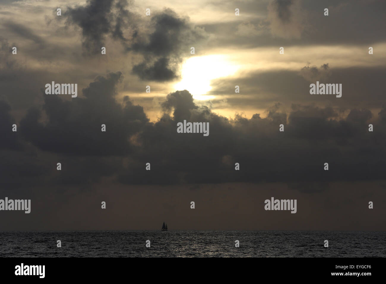 Übergeben Sie einen Kühlergrill, USA, mit Blick auf den Golf von Mexiko am Abend Stockfoto