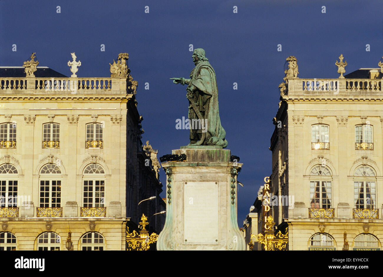 Frankreich, Meurthe et Moselle (54), Nancy Stadt, Stanislas-Platz (UNESCO-Weltkulturerbe), Stanislas Leszczynski Statue / / Meurth Stockfoto