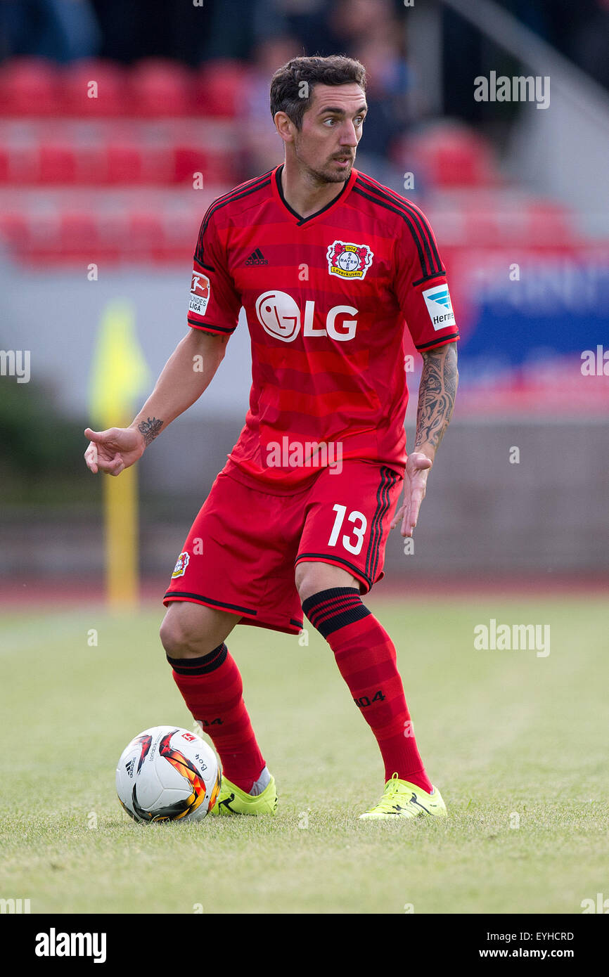 Bergisch Gladbach, Deutschland. 29. Juli 2015. Leverkusens Roberto Hilbert in Aktion während der Fußball-freundlich-match zwischen Bayer 04 Leverkusen und UD Levante in Bergisch Gladbach, Deutschland, 29. Juli 2015. Foto: MARIUS BECKER/Dpa/Alamy Live News Stockfoto