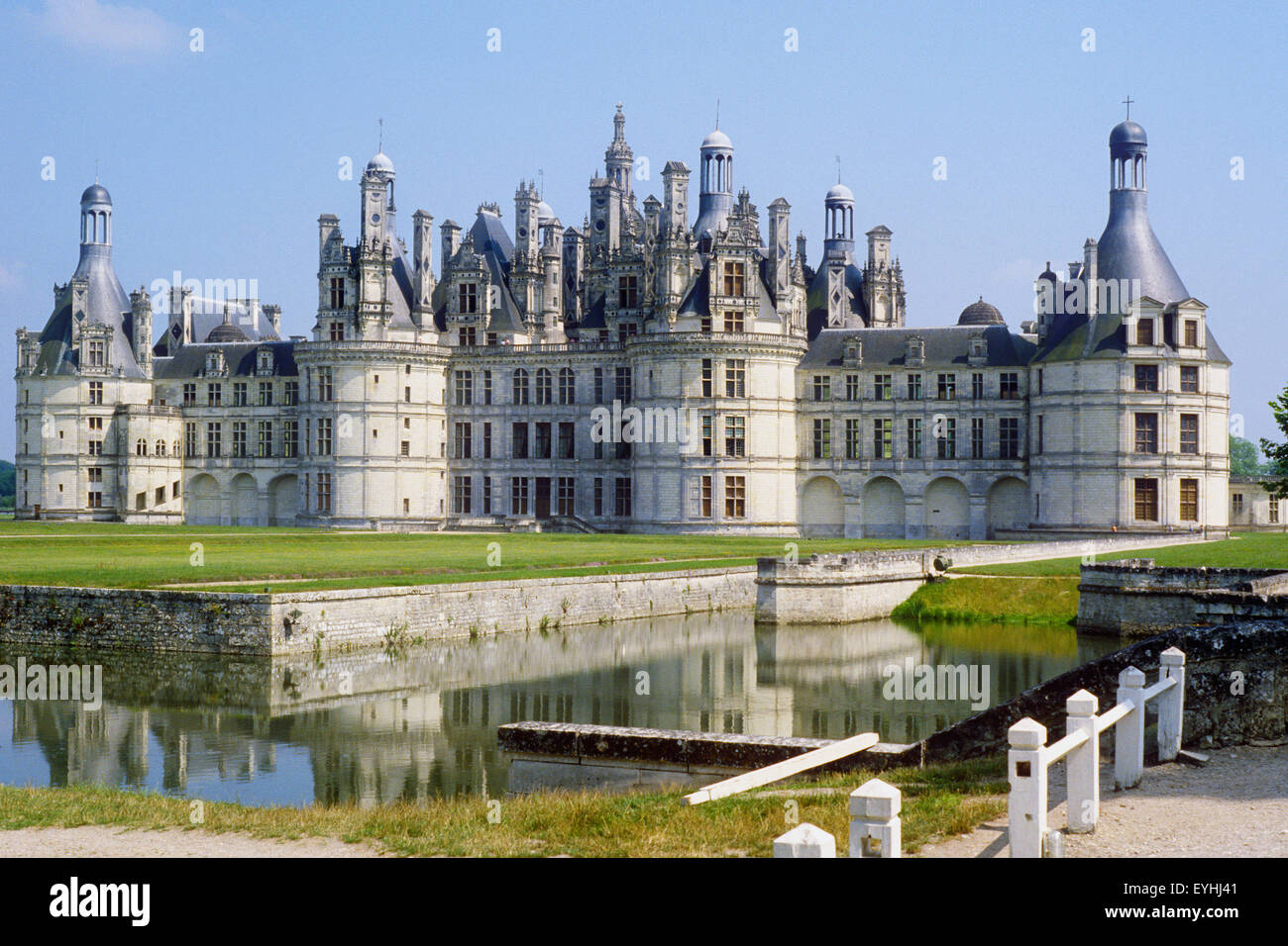 Chateau de Chambord an der Loire, Loire-et-Cher, Frankreich im Sommer Stockfoto