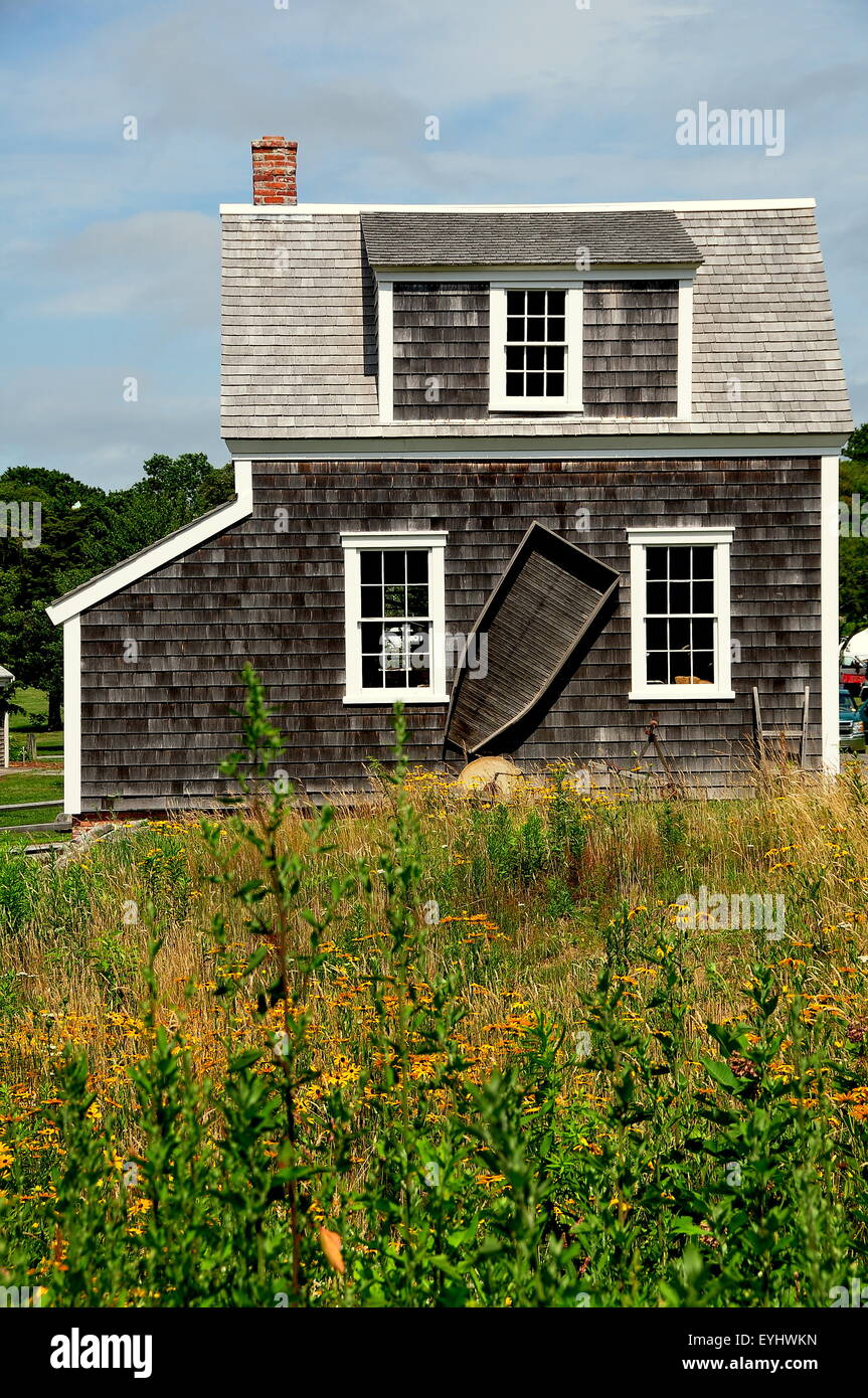 Brewster, Massachusetts: 1867 Henry Hopkins Schmiede am 18. Jahrhundert Higgins Farm Windmühle historischen Ort auf Cape Cod Stockfoto