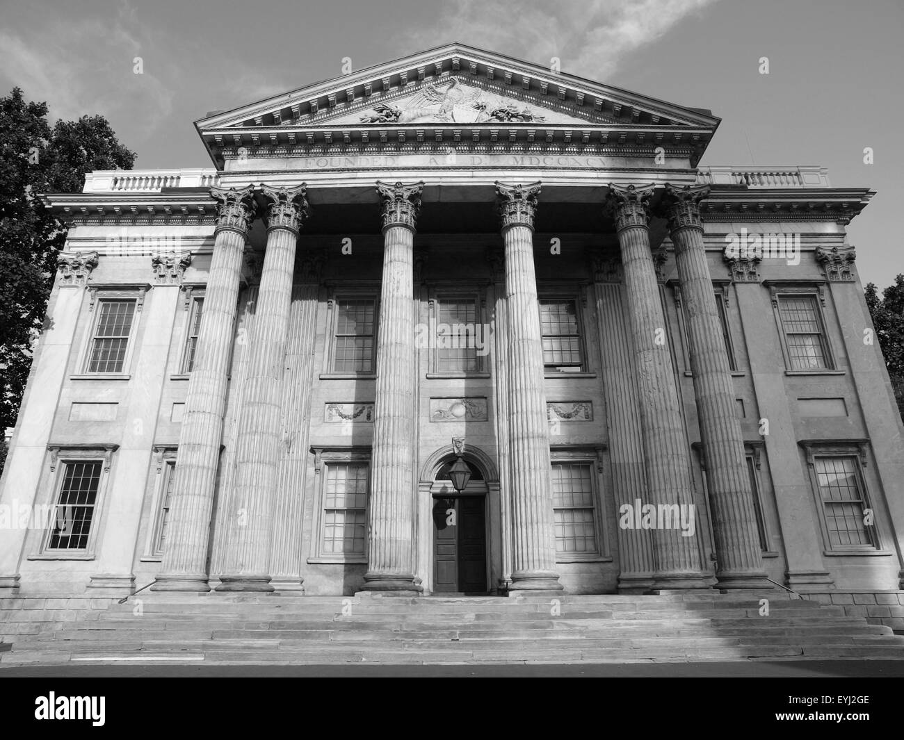 Das historische erste National Bank-Gebäude am Independence Hall National Historic Park in Philadelphia.  Das Gebäude ist im Besitz Stockfoto