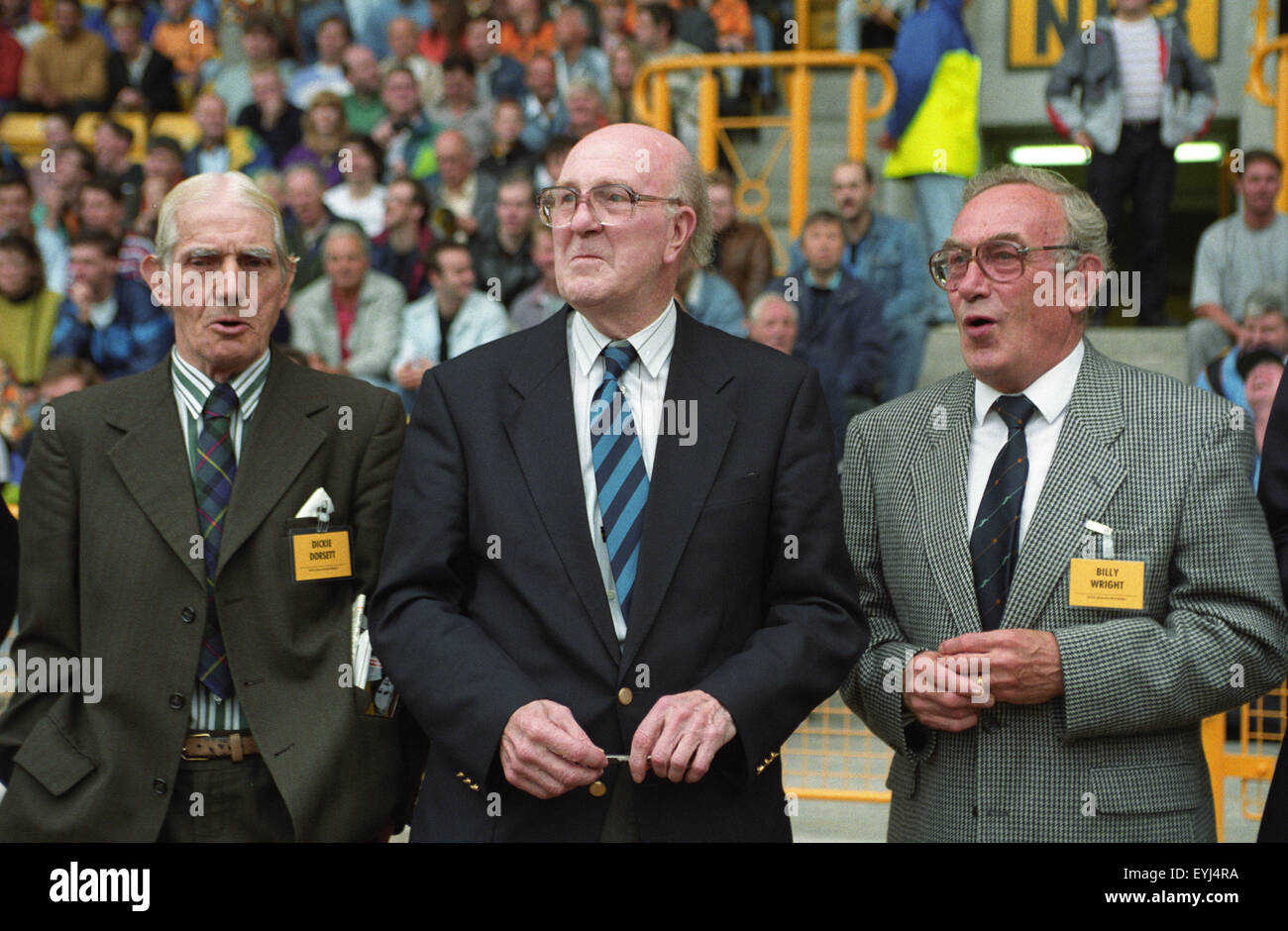 Ehemaliger Fußballtrainer Stan Cullis mit Billy Wright und Dickie Dorsett bei Molineux 1992 Stockfoto