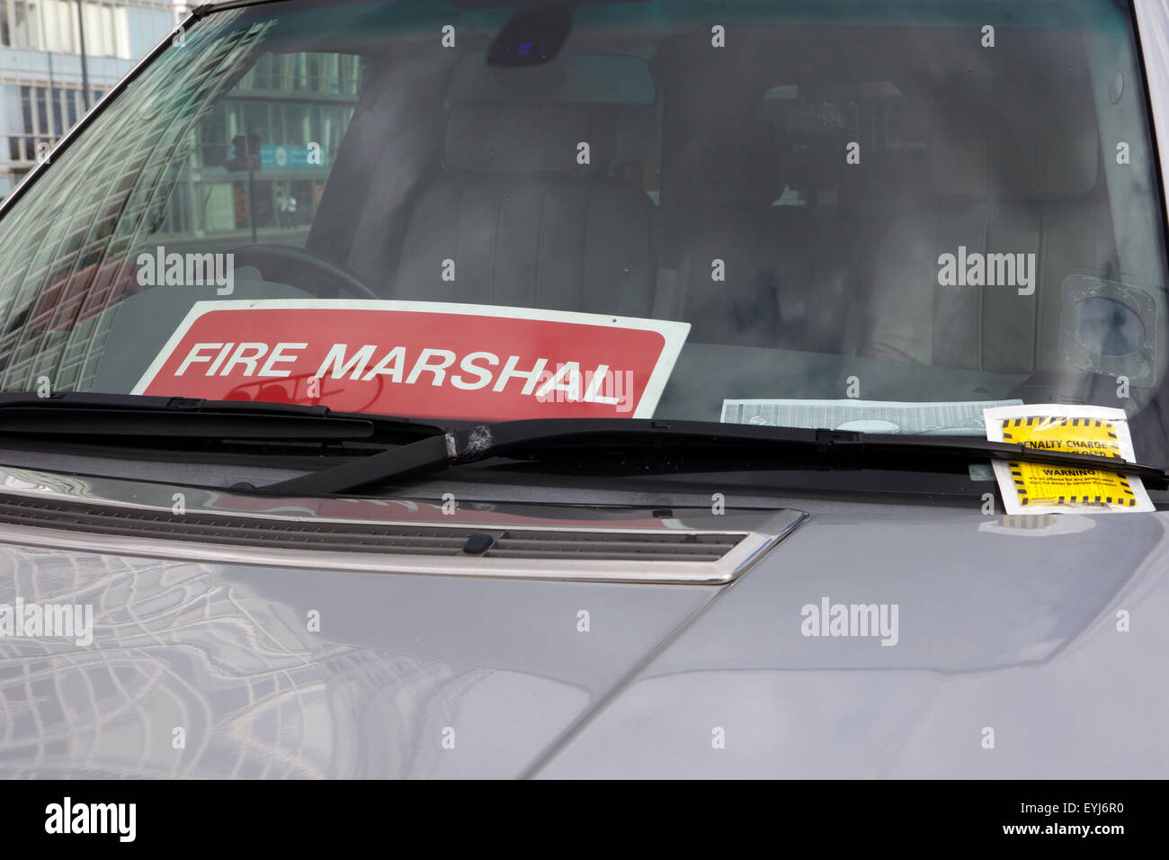 Feuerwehrmann Feuerwehr service Feuerwehrmann Feuerwehr Rettungsdienst Lebensretter fire truck Stockfoto