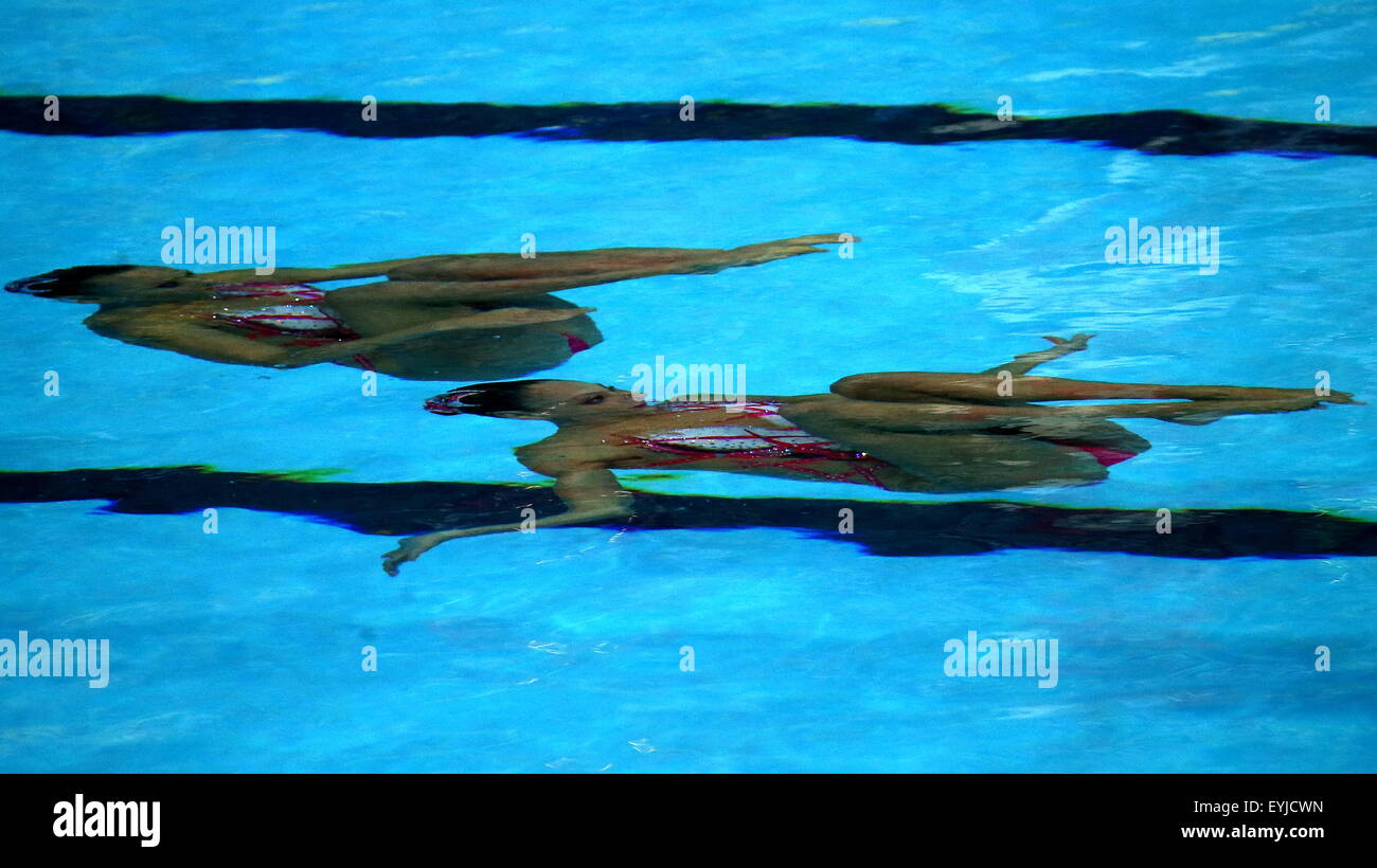 Kazan, Russland. 30. Juli 2015. Italiens Linda Cerruti und Costanza Ferro treten im Synchronschwimmen Damen Duett freie Finale bei den 16. FINA-Weltmeisterschaften. Bildnachweis: Valery Sharifulin/TASS/Alamy Live-Nachrichten Stockfoto