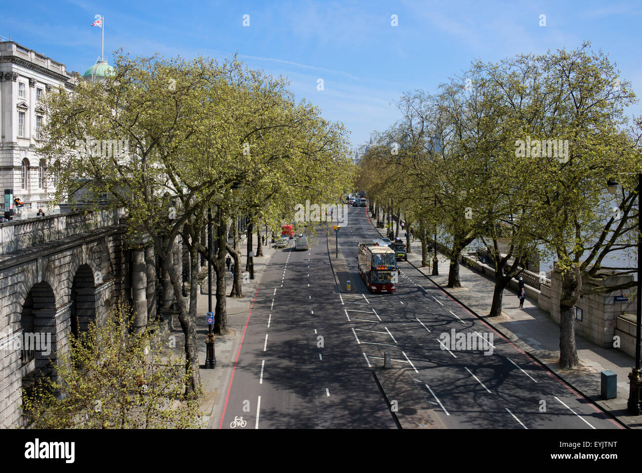 The embankment Fotos und Bildmaterial in hoher Auflösung Alamy