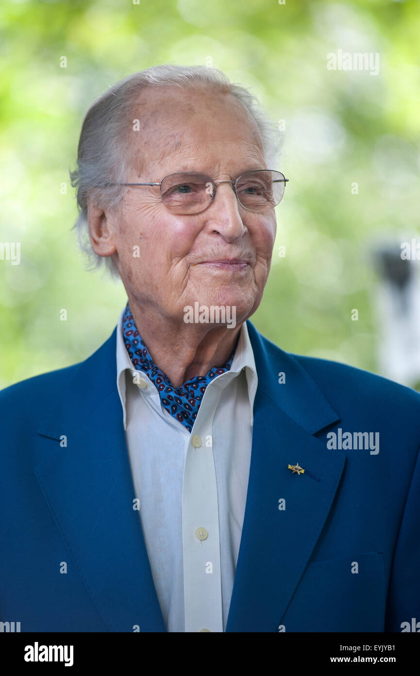 Englische Radio- und Fernsehmoderator und Schauspieler, Nicholas Parsons, erscheinen auf dem Edinburgh International Book Festival. Stockfoto