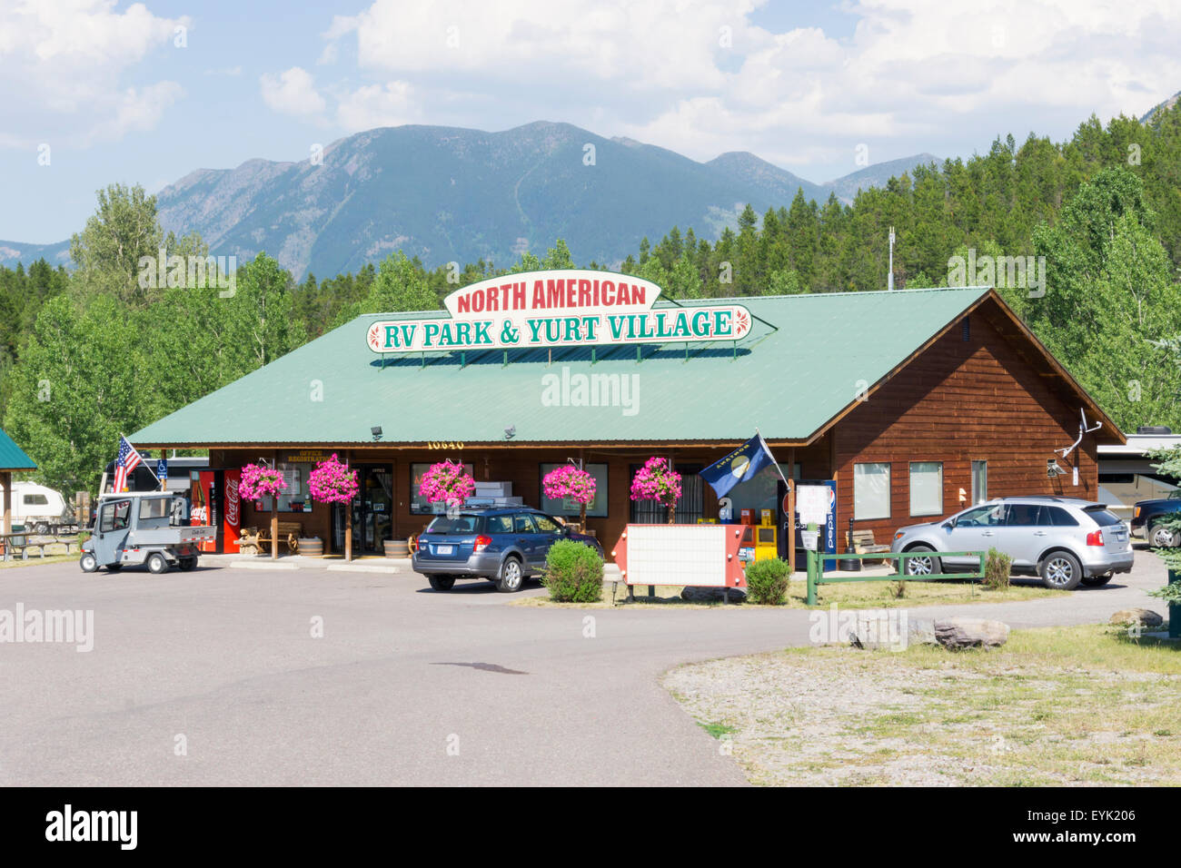 Die North American RV Park & Jurte Dorf in der Nähe von Glacier-Nationalpark in Montana, USA. Stockfoto