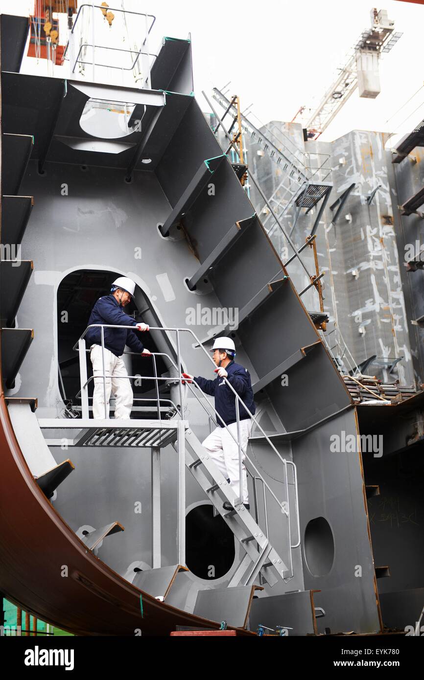 Arbeitnehmer bei der Werft, GoSeong-Gun, Südkorea Stockfoto