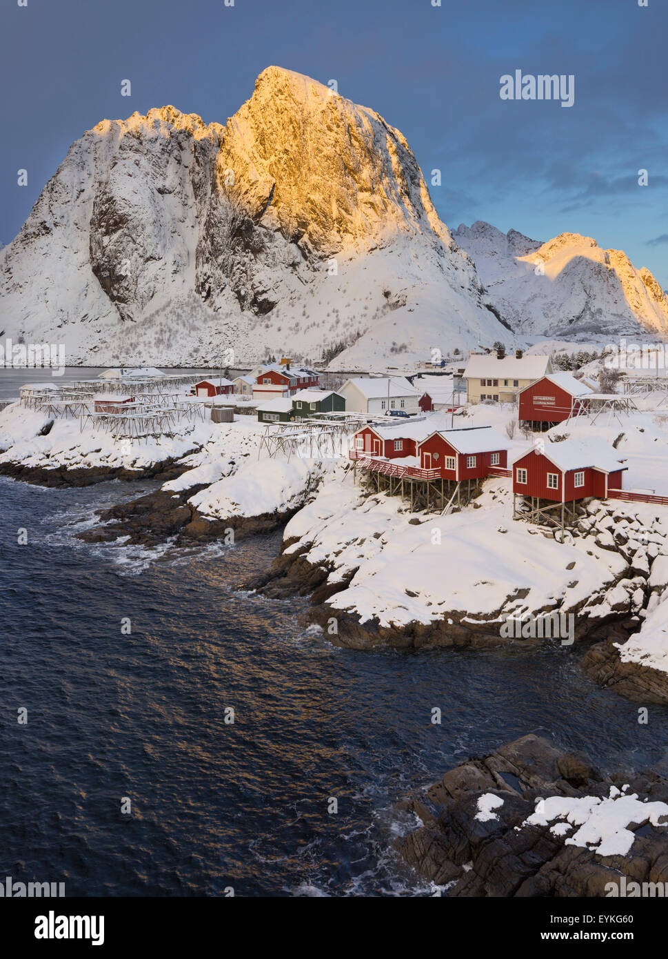 Hamnoy, rein, Lilandstindan, Moskenesoya, Lofoten, Land im Norden, Norwegen Stockfoto