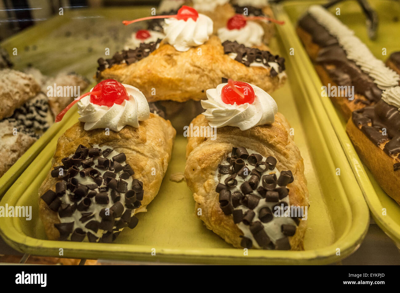 Cannoli auf dem Display an das San Gennaro fest, NYC. Stockfoto