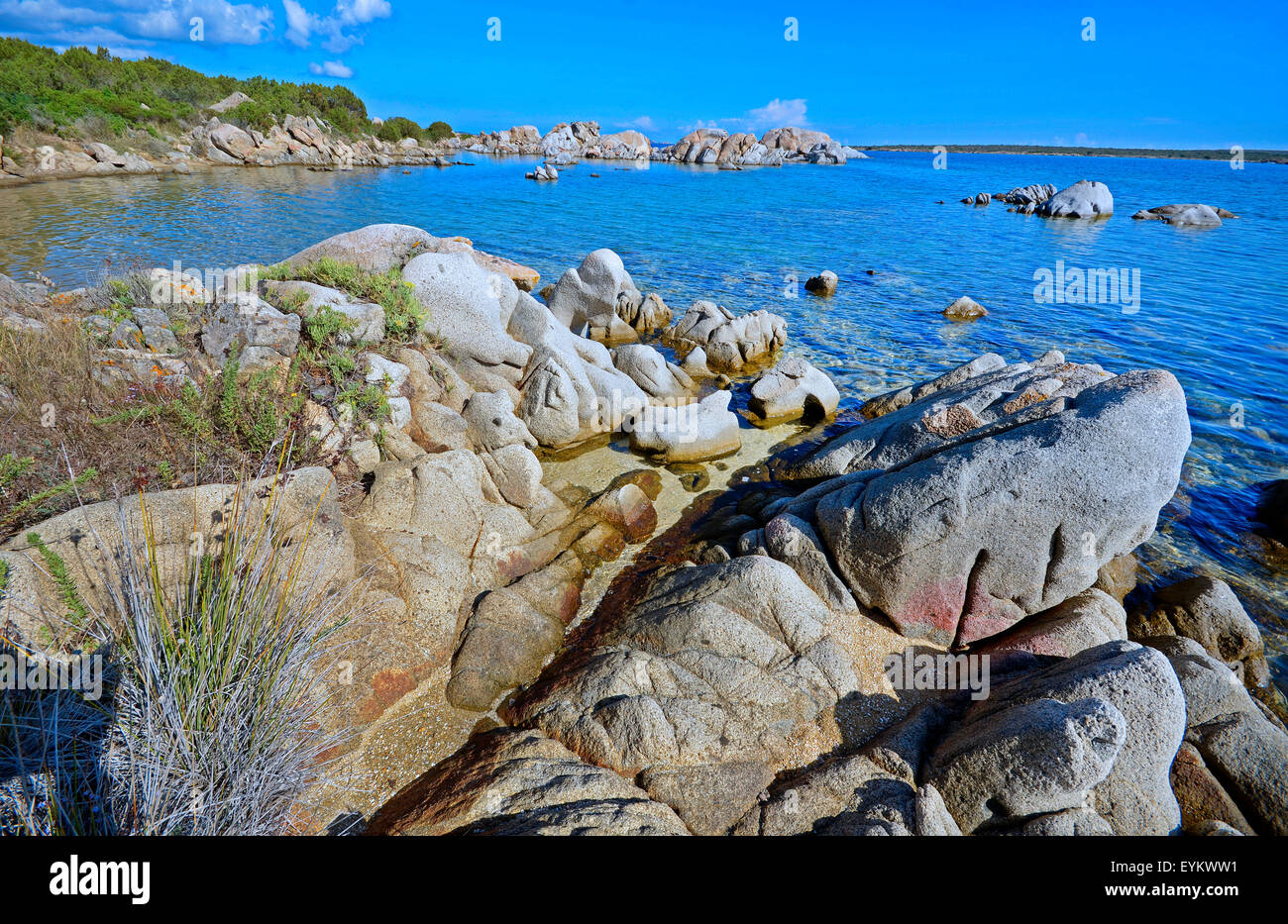 Sardinien, Italien: Felsen und Meer. Stockfoto