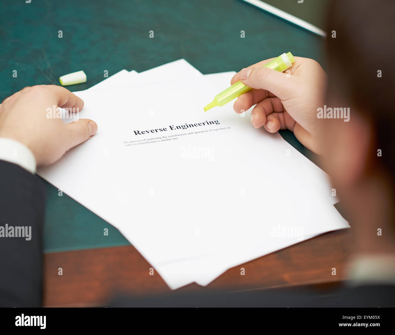 Markieren von Wörtern in der Definition eines reverse engineering Stockfoto