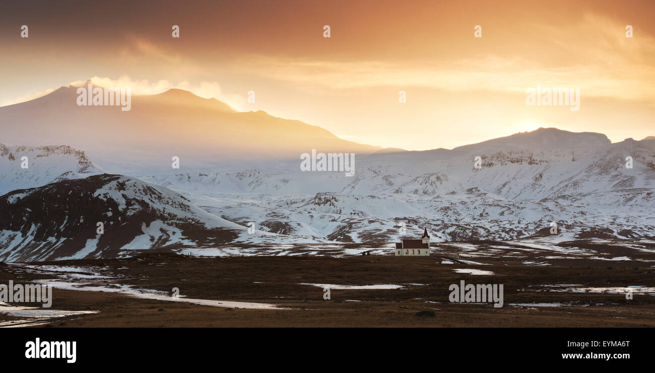 Island, Snaefallsnes, Jökull, Licht, Sonne, Warm, rot, gelb, Berg, Gipfel, Gletscher, Kirche, Land, Stockfoto