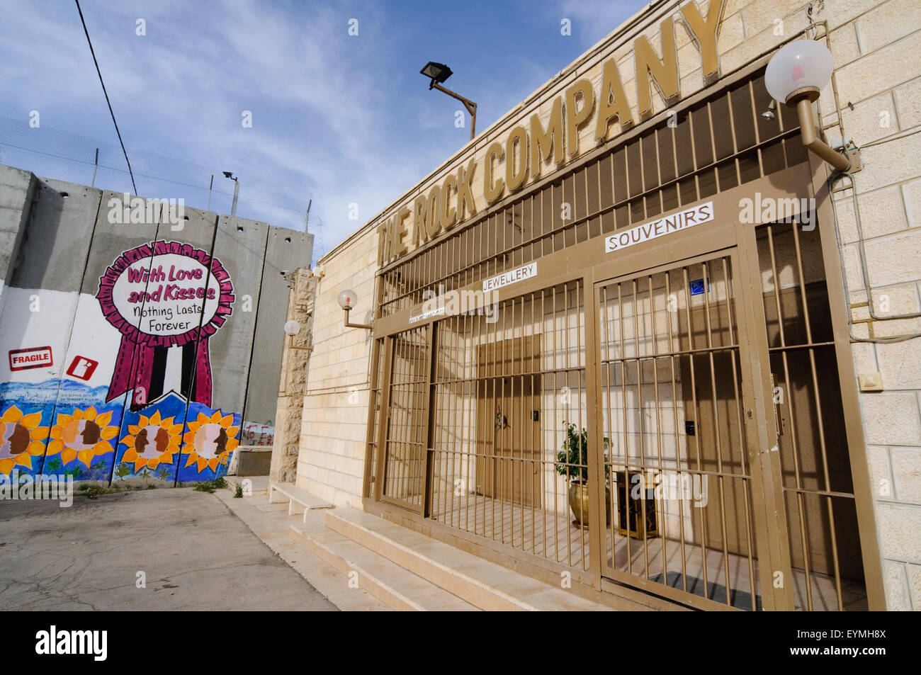 Closed-Shop an der Grenze Wand in Bethlehem, Palästina, West Jordan Land, Westjordanland, Israel Stockfoto