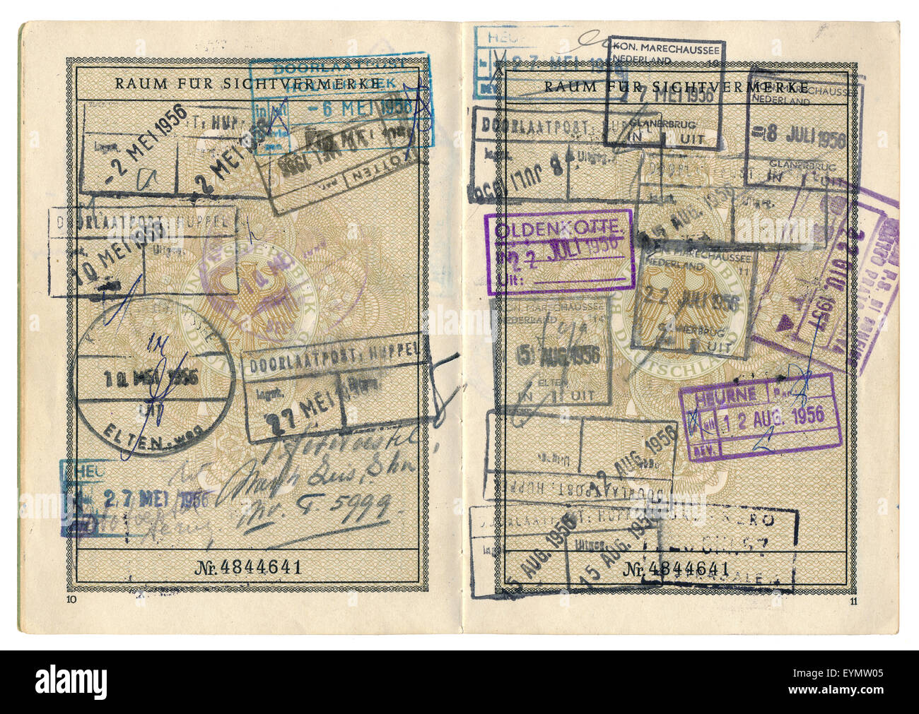 Alten deutschen Reisepass mit verschiedenen Visum-Einträge aus den Niederlanden, 1956, Deutschland, Europa, Stockfoto