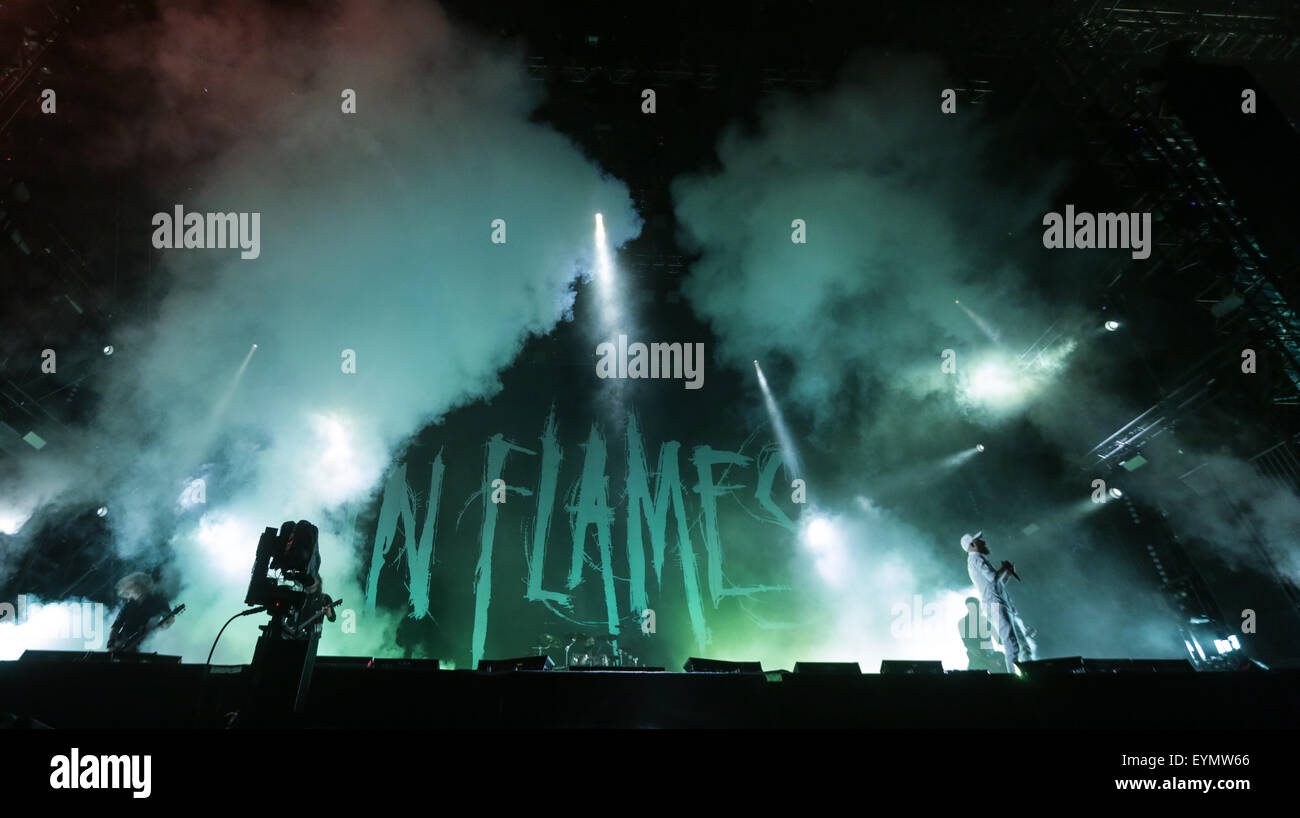 Schwedische melodic-Death-Metal-Band "In Flames" auf der Bühne auf dem Wacken Open Air Festival in Wacken, Deutschland, 31. Juli 2015. FOTO: AXEL HEIMKEN/DPA Stockfoto