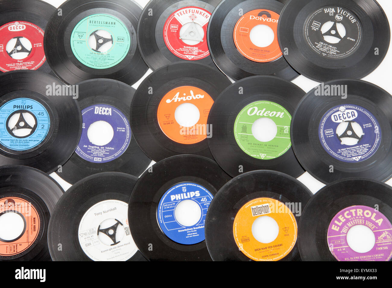 Alte Vinyl Singles, Alte Schallplatten, Singles aus Vinyl Stockfoto, Bild: 85896695 - Alamy