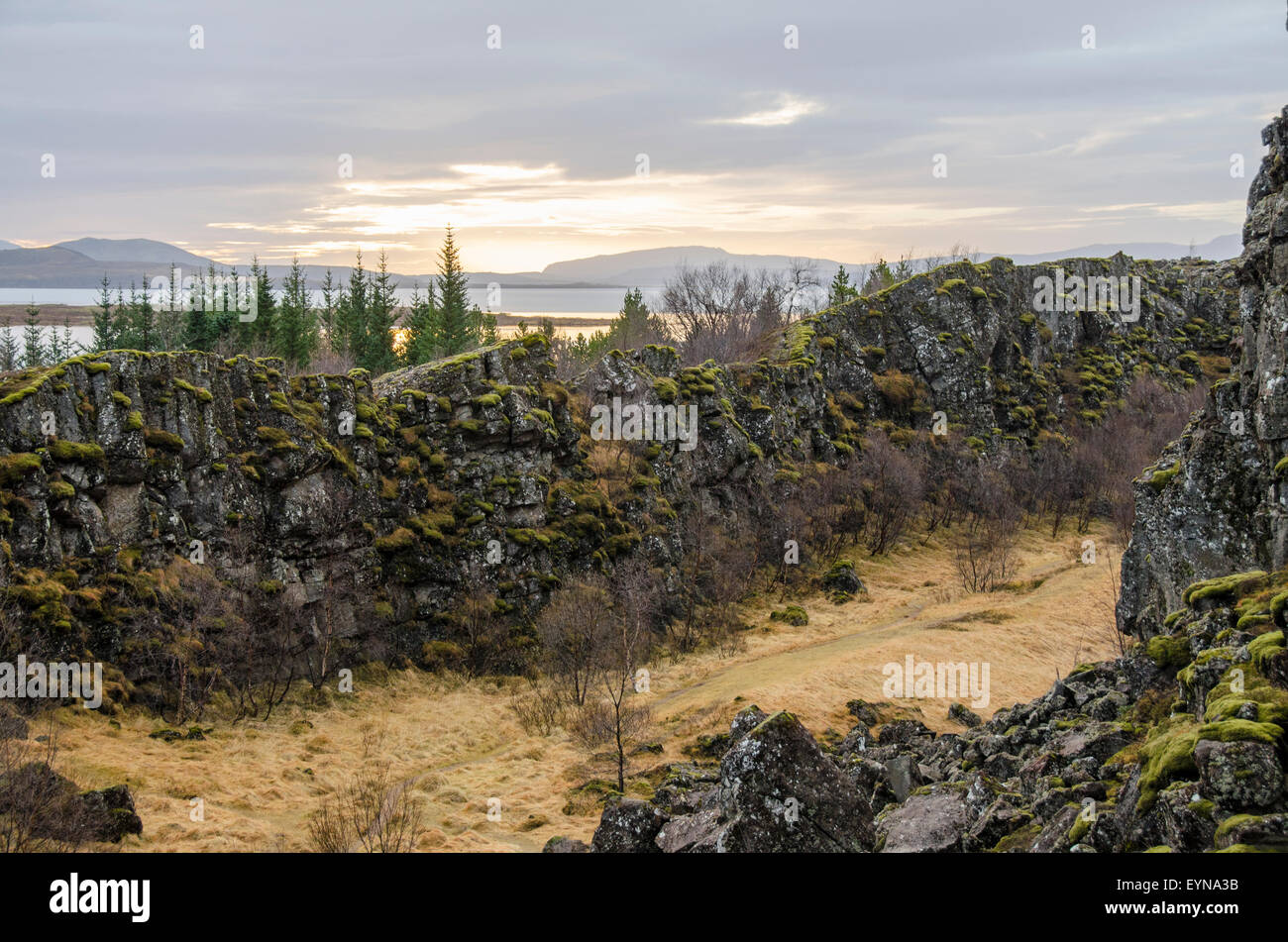 Nationalpark Thingvellir, Island mit Thingvallavatn See im Hintergrund Stockfoto