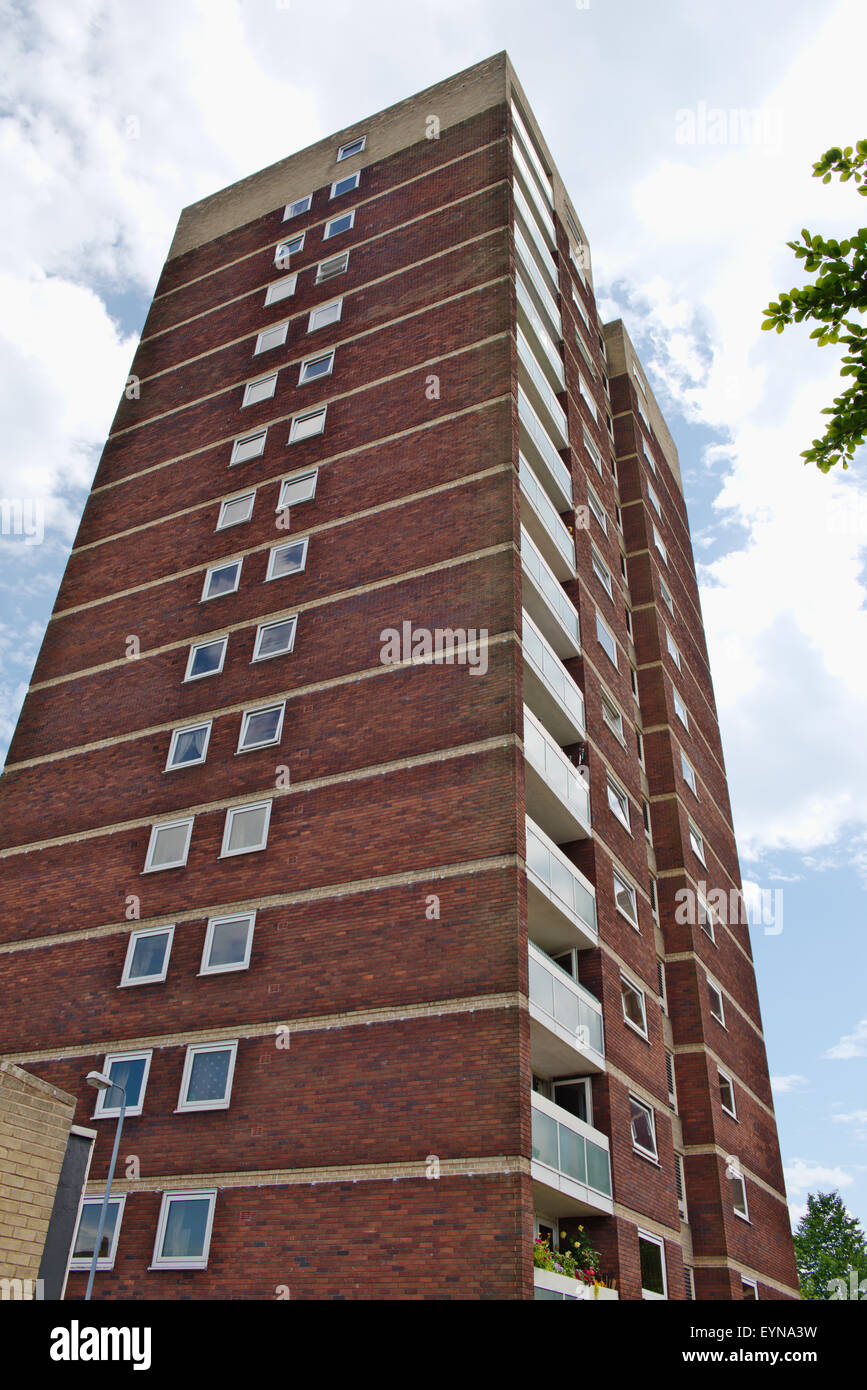 Hochhaus-Wohnungen in Tamworth, Staffordshire Stockfoto