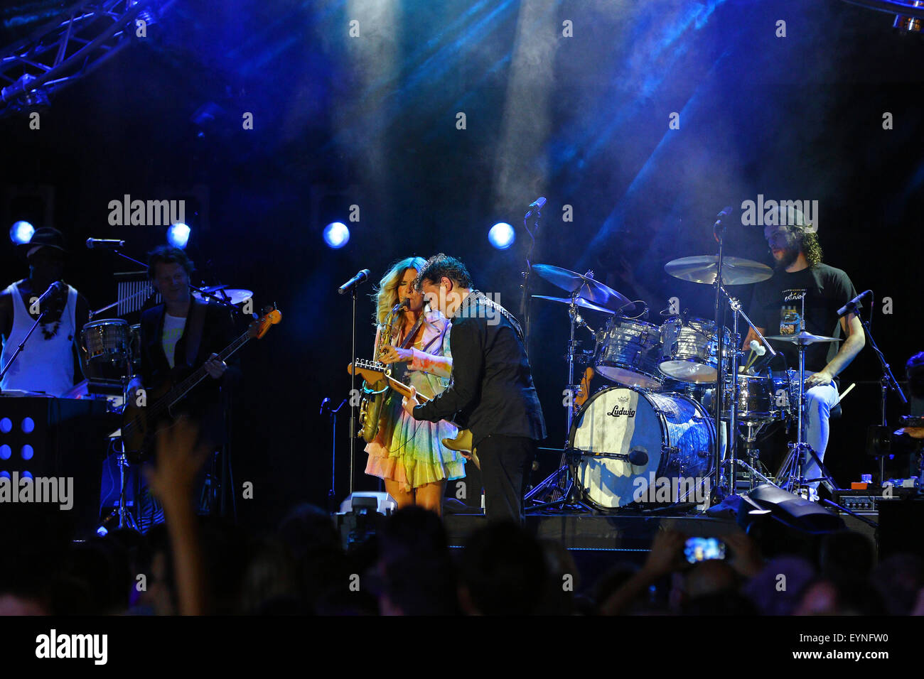 Candy dulfer Fotos und Bildmaterial in hoher Auflösung Alamy