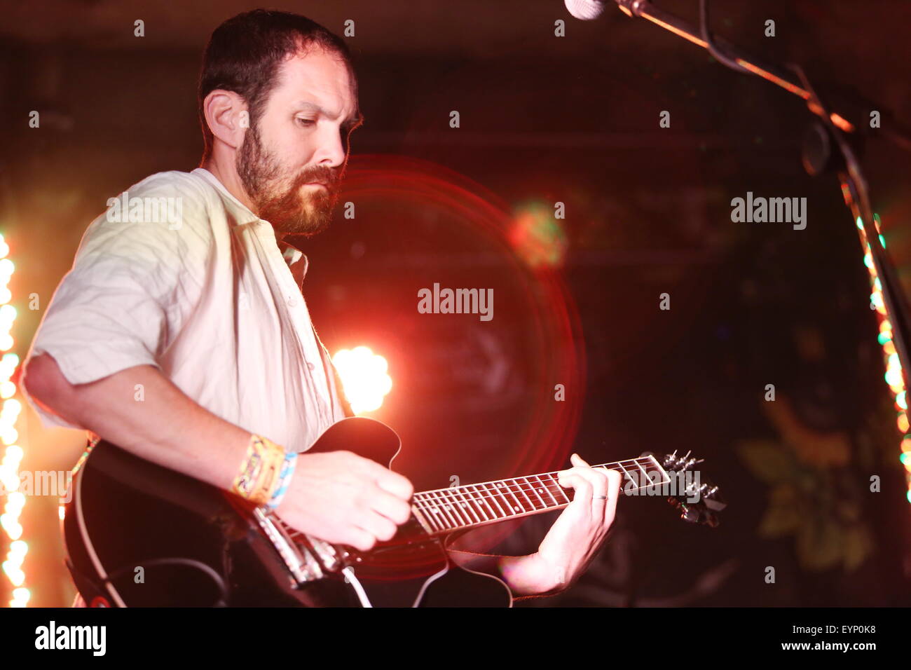 Penrith, Cumbria, UK. 1. August 2015. British Sea Power live auf der Bühne Woodlands Kendal Aufruf 2015 durchführen Stockfoto