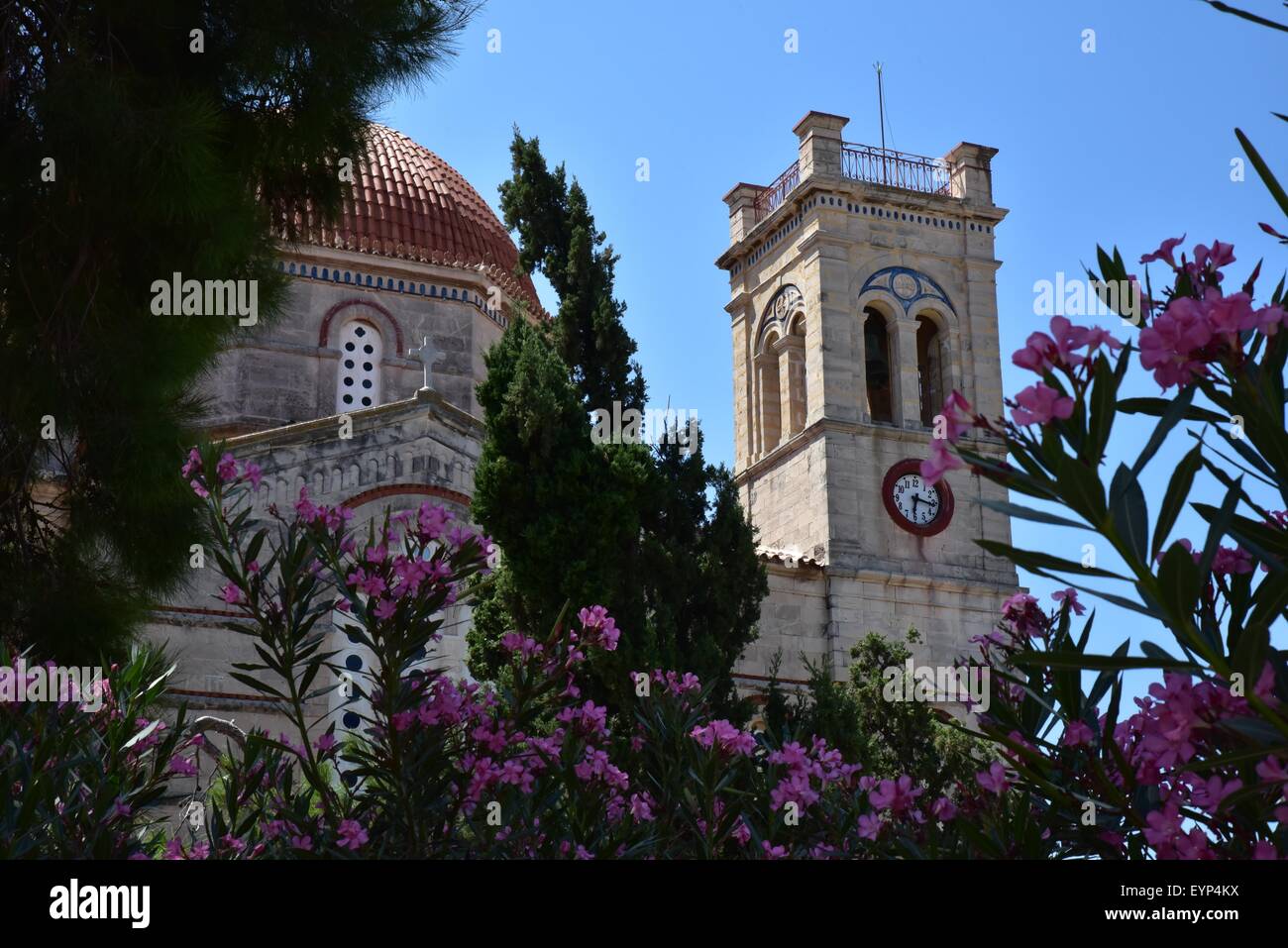 Glockenturm der Kirche auf Aegina Insel Griechenland Stockfoto