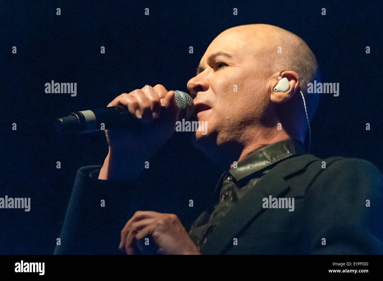 Belfast, Nordirland. 2. August 2015 Phil Oakley mit the Human League