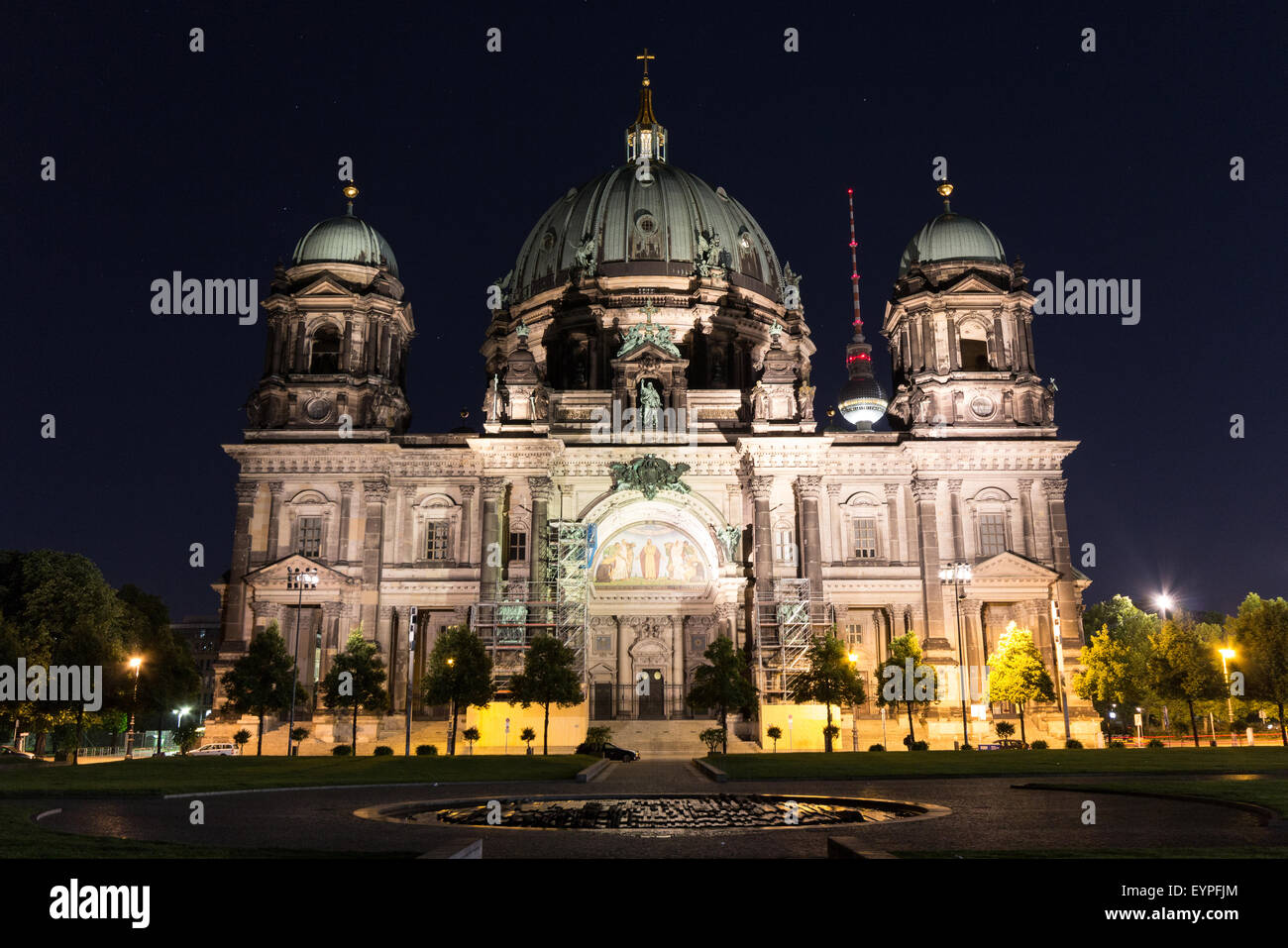 Berliner Dom / Berliner Dom bei Nacht Stockfoto
