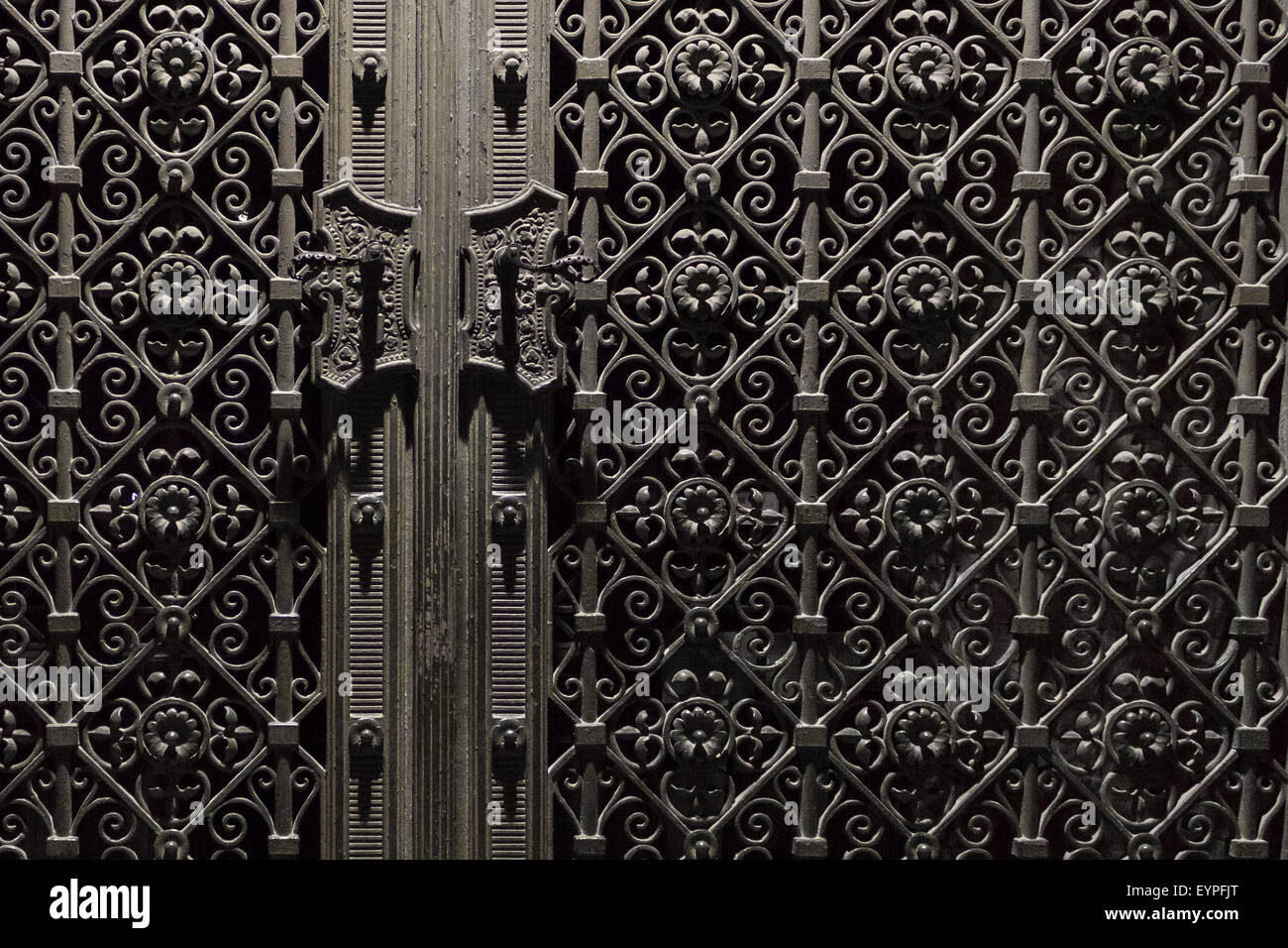 Schöne alte Metall, schmiedeeisen Tor Stockfoto
