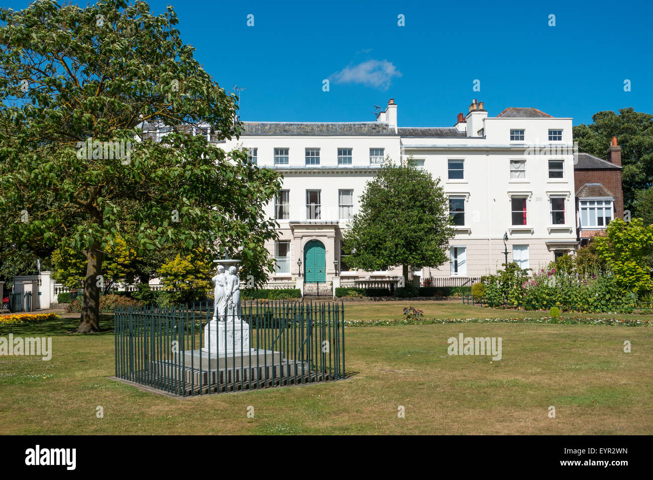 Dane John Gardens Park Chantry Haus Canterbury Kent UK Stockfoto