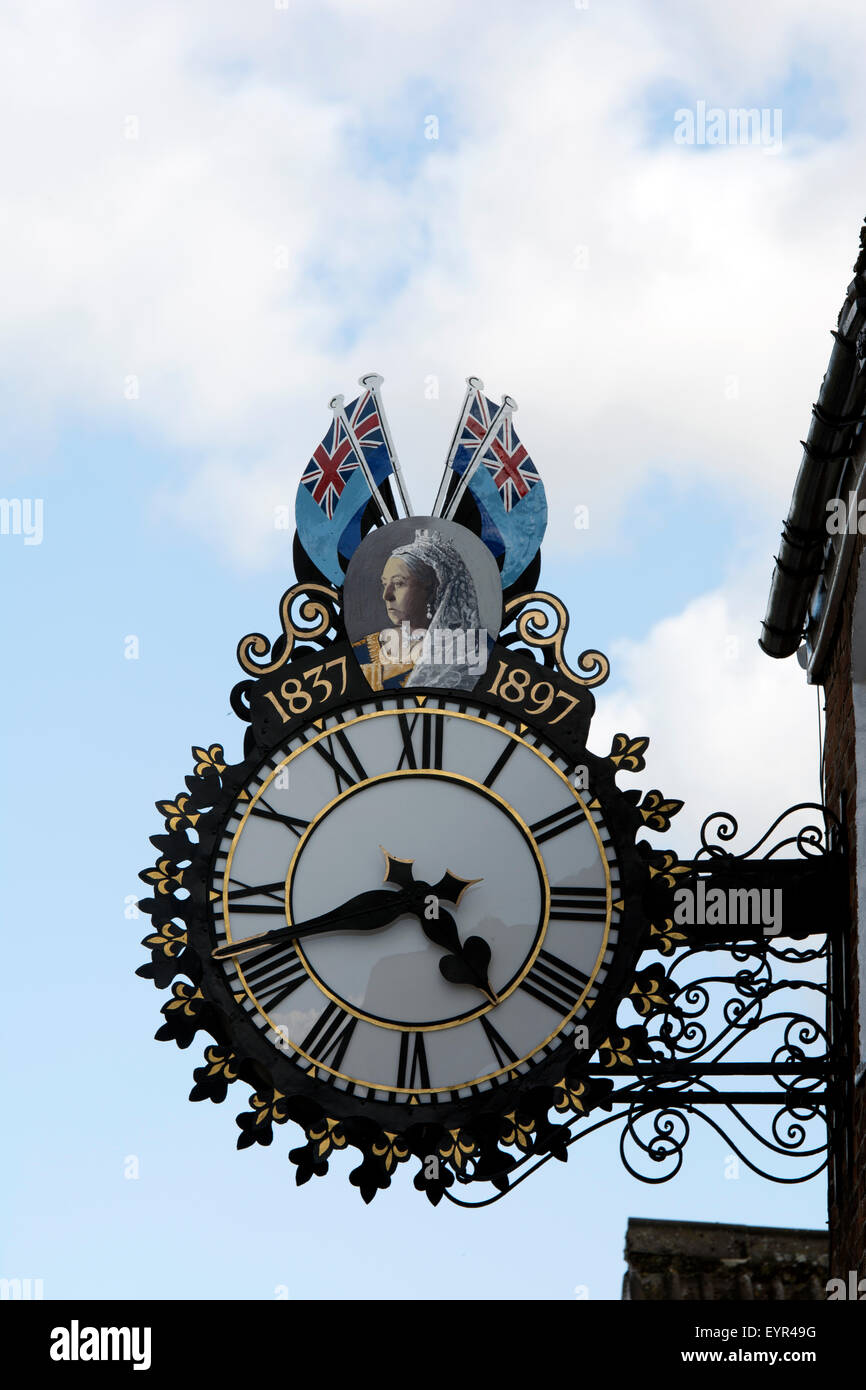 Die Tolsey Uhr, Wotton-unter-Kante, Gloucestershire, England, UK Stockfoto