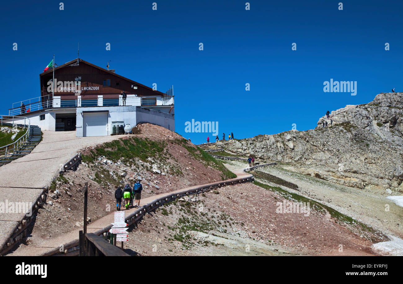 Gipfel der Lagazuoi-Seilbahn Station, Falzarego-Pass, Dolomiten, Italien Stockfoto