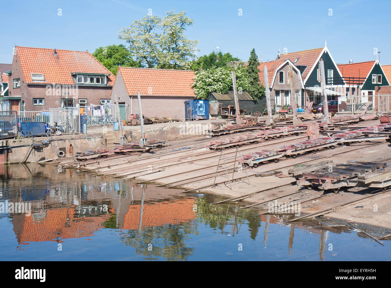 Alte Werft in Urk, ein Fischerdorf in den Niederlanden Stockfoto