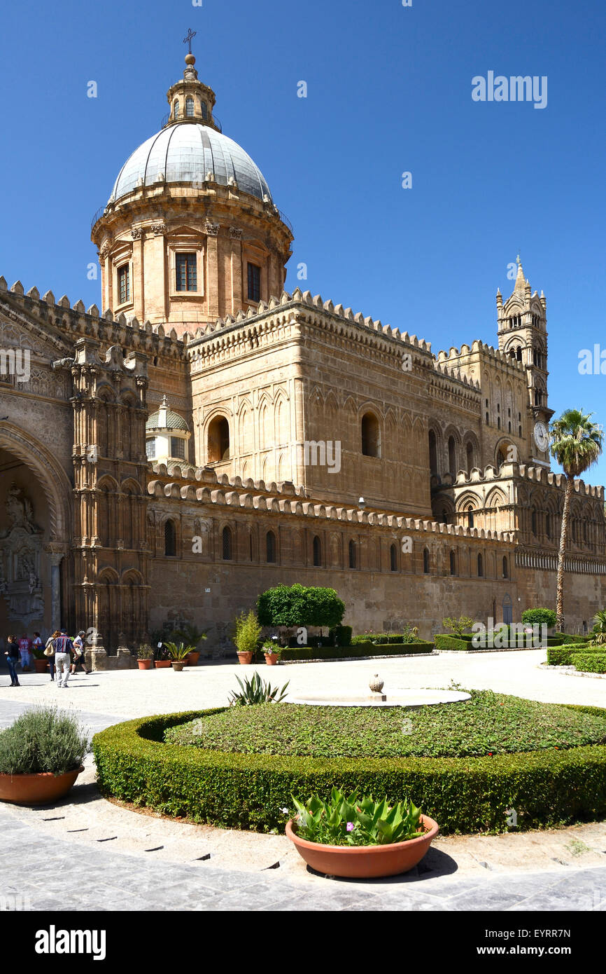 Sizilien, Domplatz mit der Kathedrale von Palermo Stockfoto