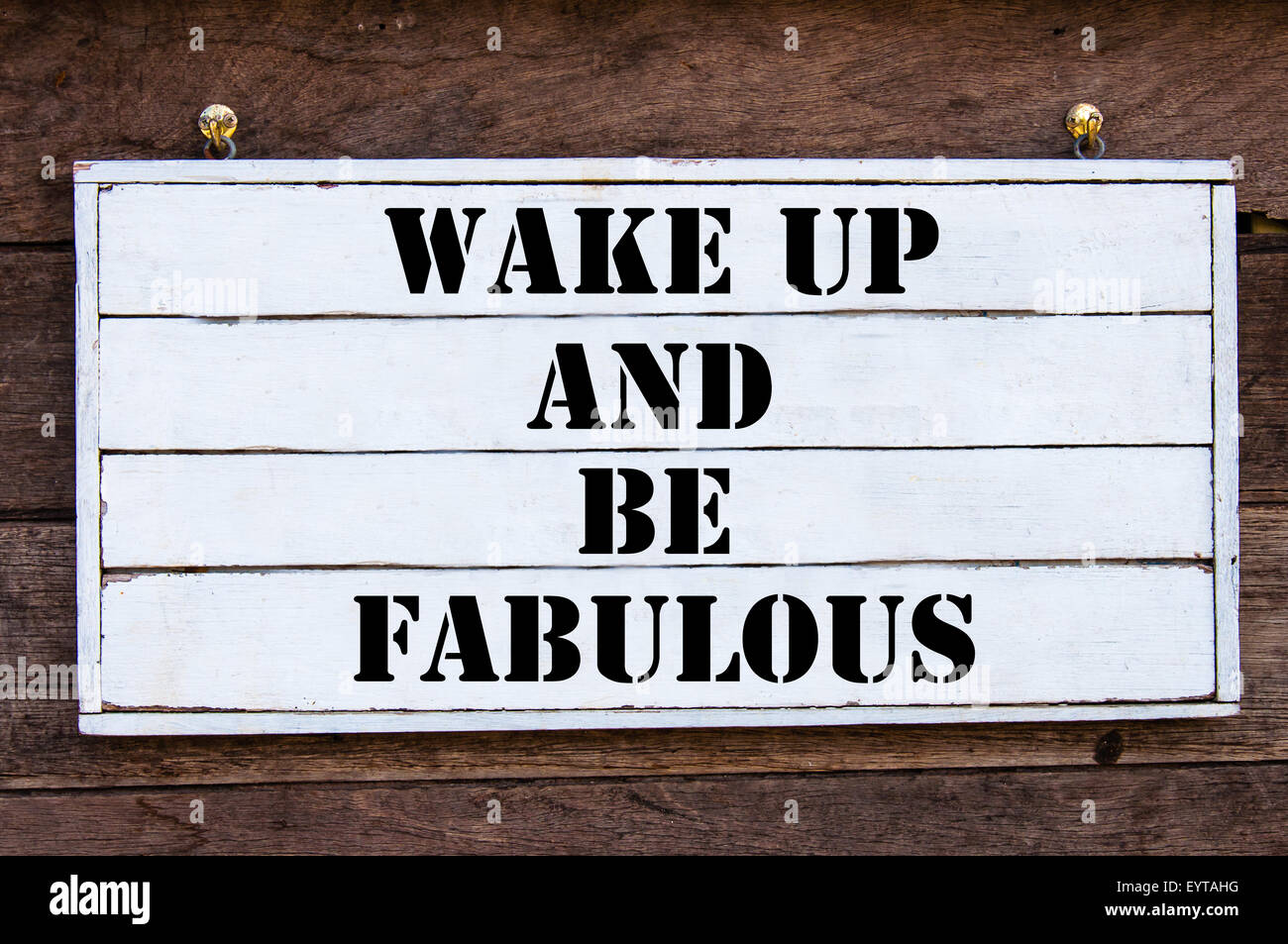 Wake Up und sein fabelhaftes inspirierende Botschaft geschrieben am Vintage Holzbrett. Motivation-Konzept-Bild Stockfoto