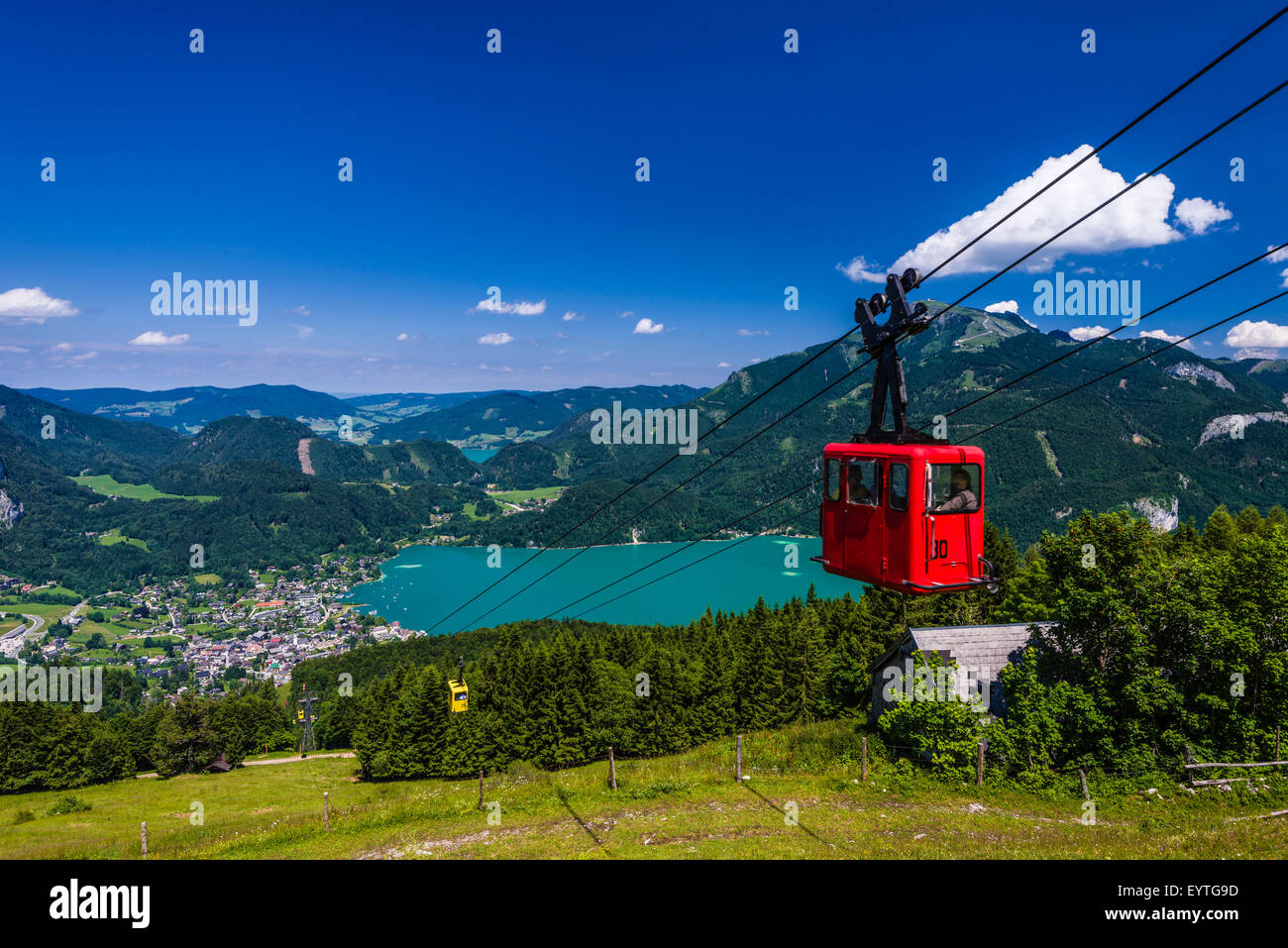 Österreich, Salzburger Land (Bundesforschungsanstalt Österreich), Salzkammergut (Resort), See Wolfgangsee, St. Gilgen, lokale Ansicht, Schafberg (Berg) und Seilbahn Zwölferhorn (Berg) (Seilbahn), Aussehen der Sausteigalm (Alp) Stockfoto