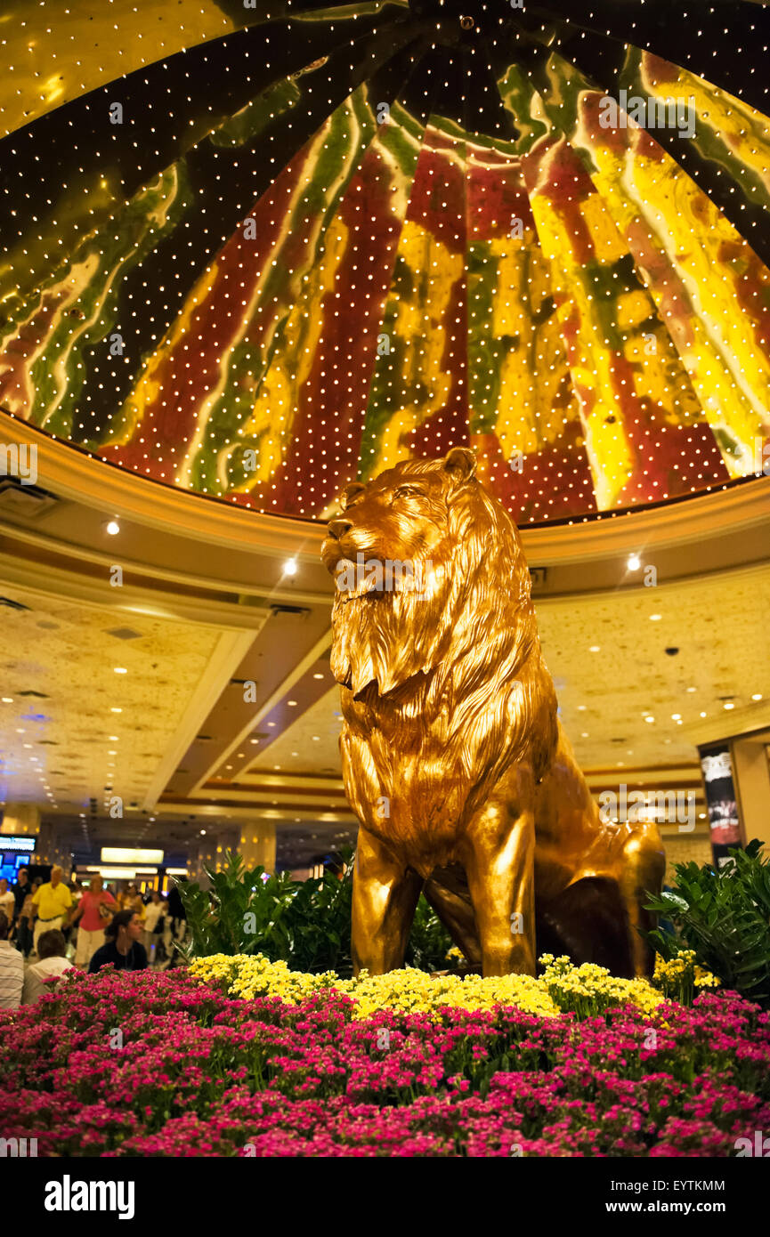 Der MGM-Löwe im Atrium des MGM Grand Casino & Hotel in Las Vegas, Nevada Stockfoto