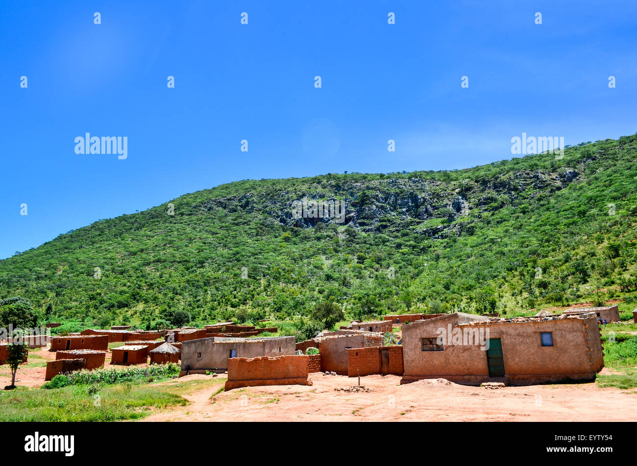 Landschaft des ländlichen Angola (Negola Dorf) Stockfoto